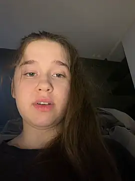 HornyGirlH webcam