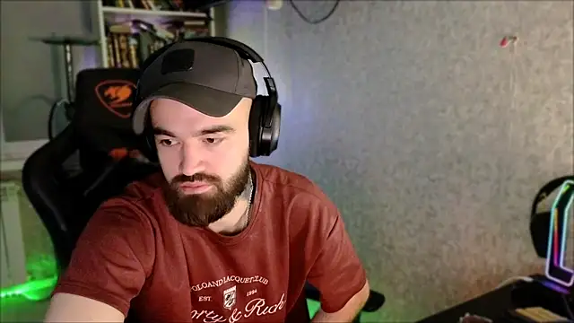 _Serious_Man webcam