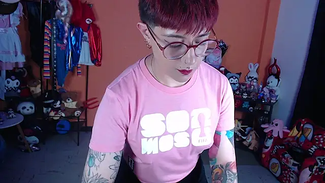 MissMiia2 webcam
