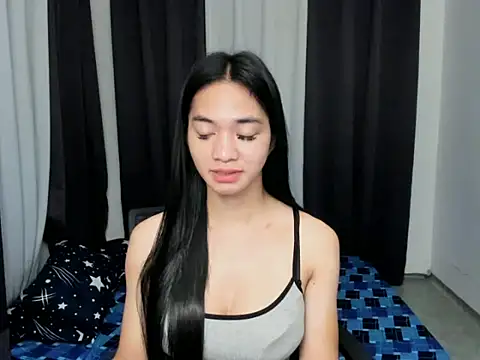 AsianPetiteMarian webcam