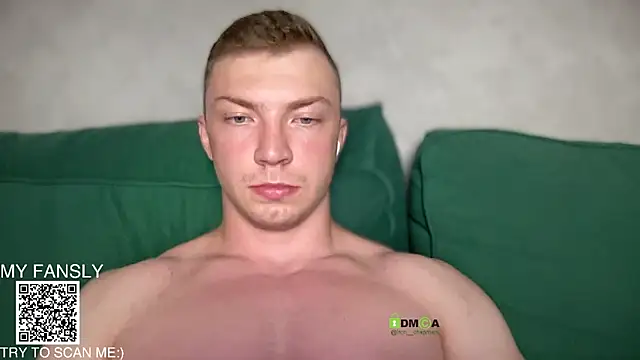 iron__chap webcam