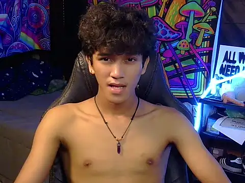 hugekenbigcock live sex cam