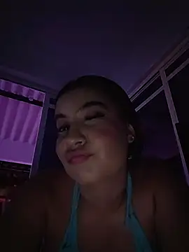 Pretty_Julieta webcam