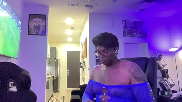 Sissyblkgoddess__ webcam