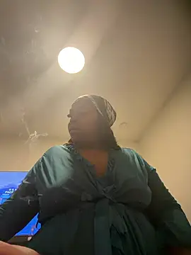 obmik_queen webcam