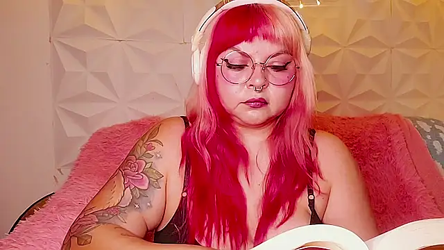 Satyn_doll live cam on StripChat