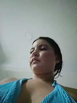 Pretty_Julieta webcam