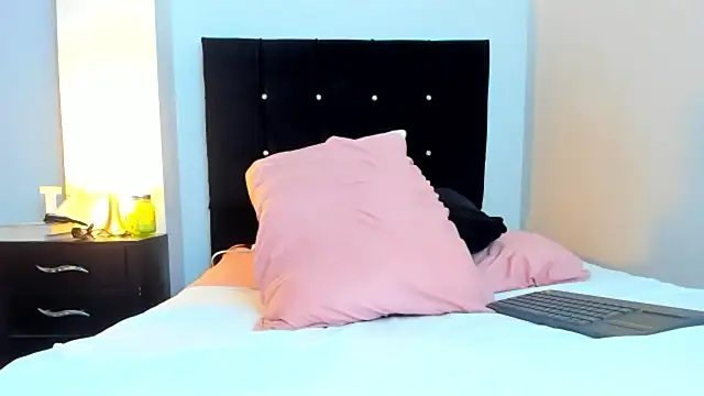 kathyajhonss webcam