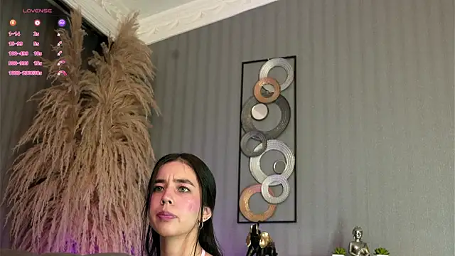 laraa_jeean webcam