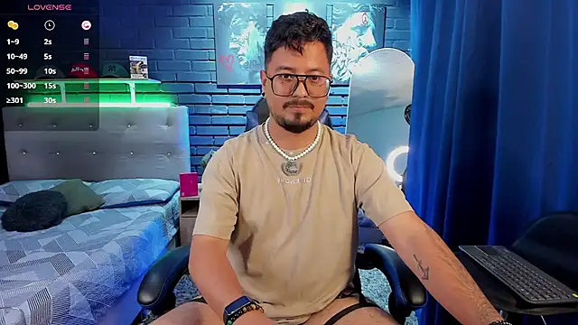 DaviidEvans_ live cam on StripChat