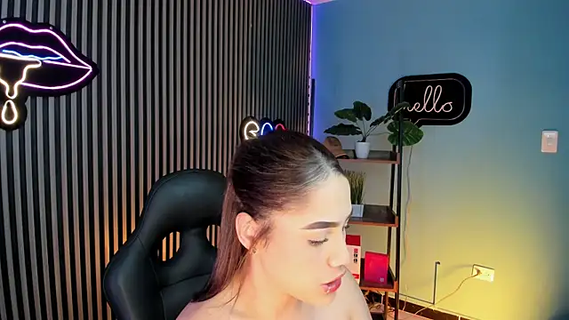 Emily_robertss1 webcam