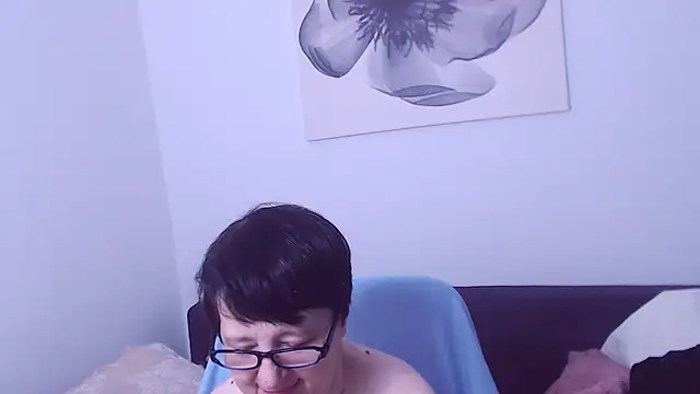 ChristaRose live cam on StripChat