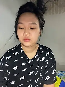 Almira6868 webcam