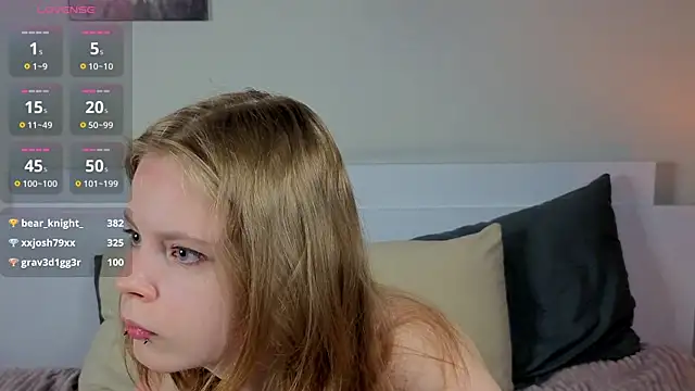 JulietteRain live sex cam
