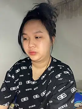 Almira6868 webcam