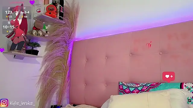 Kylie_brokee webcam
