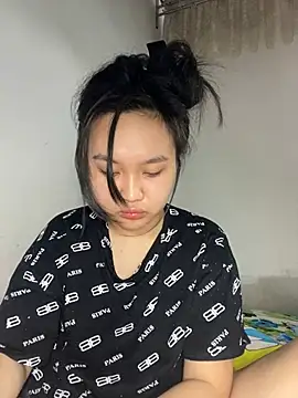 Almira6868 webcam