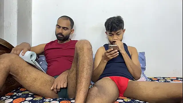 DesiDaddyandSon webcam