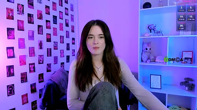 liana_kisses webcam