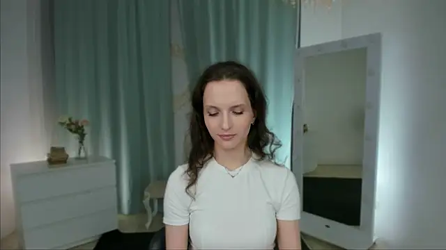 Ariadna_Shy webcam