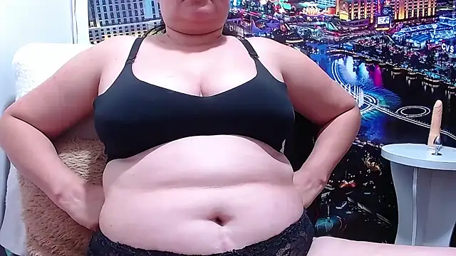 tila_nastyy webcam