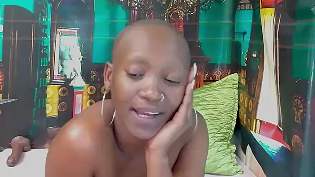 EbonyOlive69 webcam