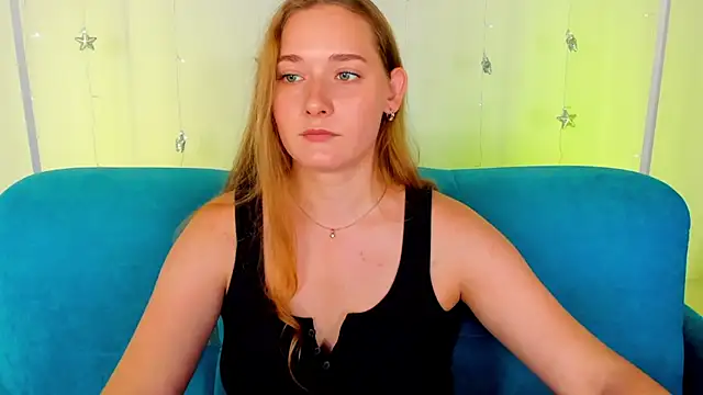 AlinaVice webcam