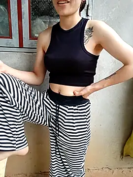 MiuMiu-Babyy webcam