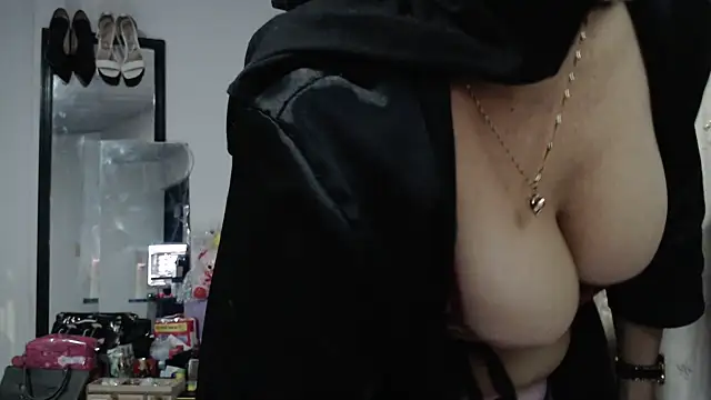 nadia__abaud webcam