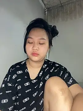 Almira6868 webcam