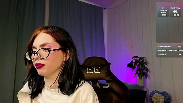 Velvet__Kiss webcam