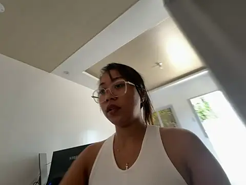 Juliet_official_pro webcam