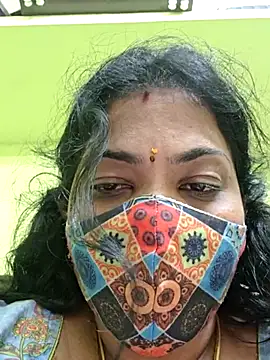 Tamil_Mithra live cam on StripChat