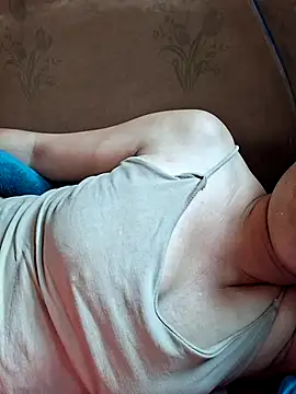 xuxulovezz webcam