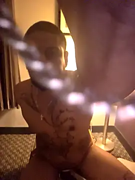 Latino1985hollywood webcam