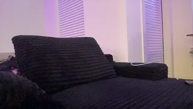 Sissyblkgoddess__ webcam