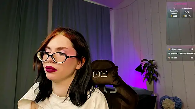 Velvet__Kiss webcam