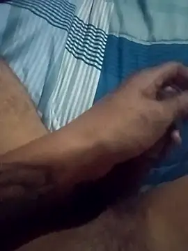 averth live cam on StripChat
