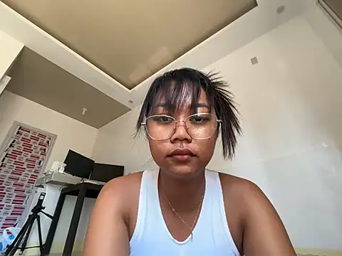 Juliet_official_pro webcam