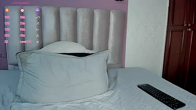 ORIANNA_21 webcam