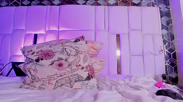 lia_mariana webcam