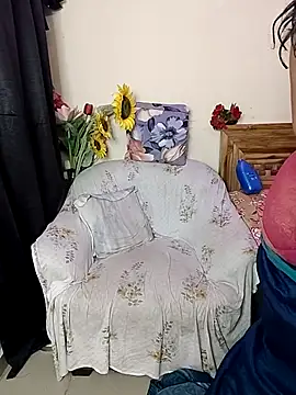 kaamuk_shweta webcam
