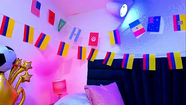 VictoriaRouge_ webcam