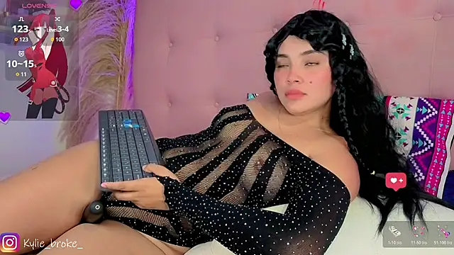 Kylie_brokee webcam