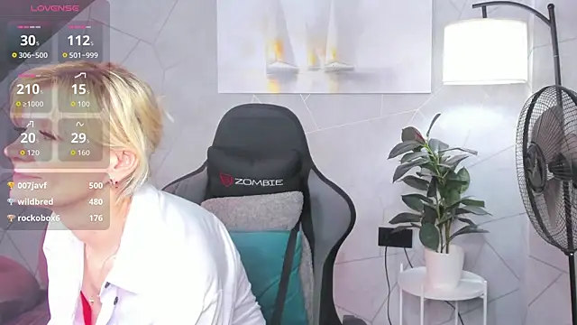 Julie_Lucas webcam