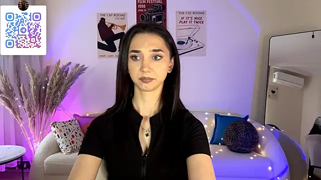 LinaMour webcam