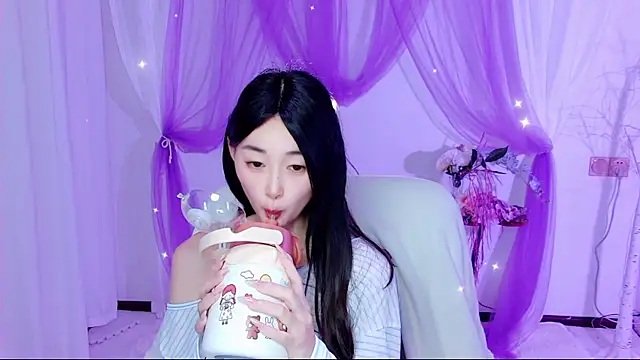 Tili_Lucky webcam