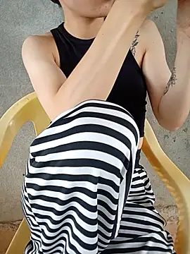 MiuMiu-Babyy webcam