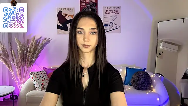 LinaMour webcam