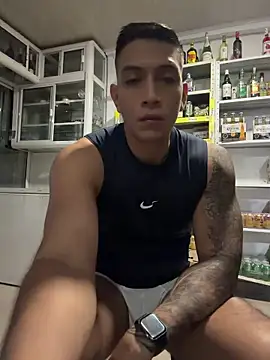 OliverWest04 webcam